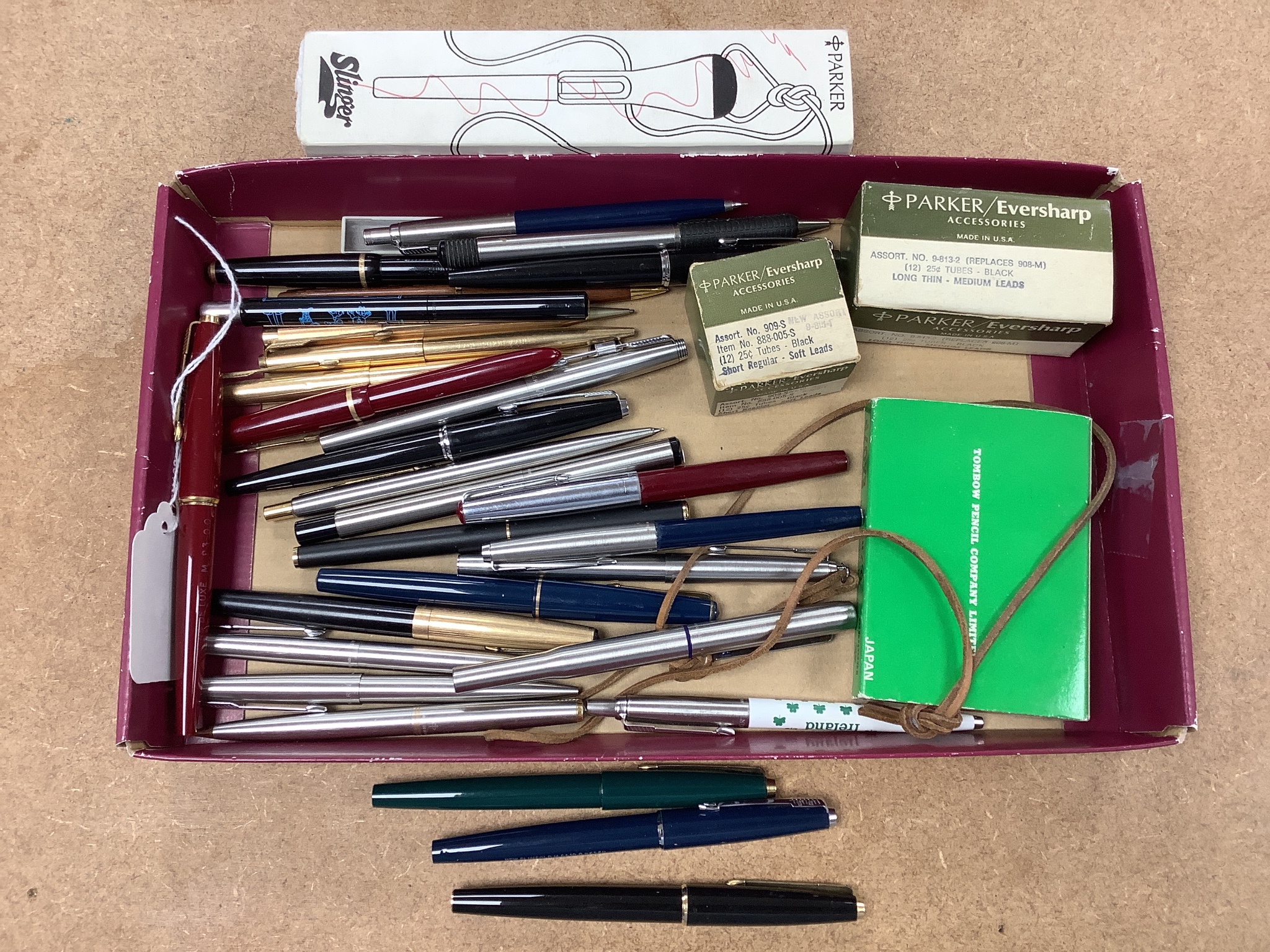 14 various Parker fountain pens and 12 Parker propelling pencils and roller balls, together with leads and 3 pen shells